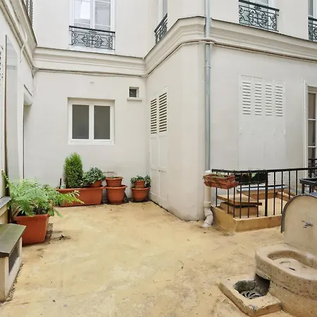 Apartment Les Invalides & Eiffel Tower - 1Br - Cityapartmentstay